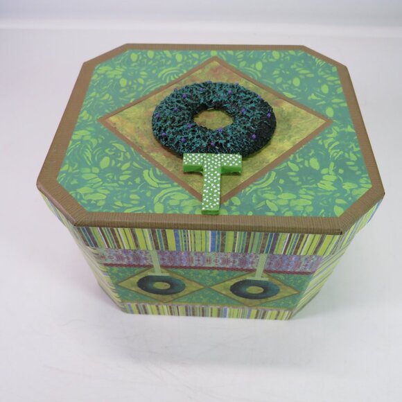 Green Wreath Rectangle Gift Box w Stripes & Wreath as bow - Picture 1 of 11